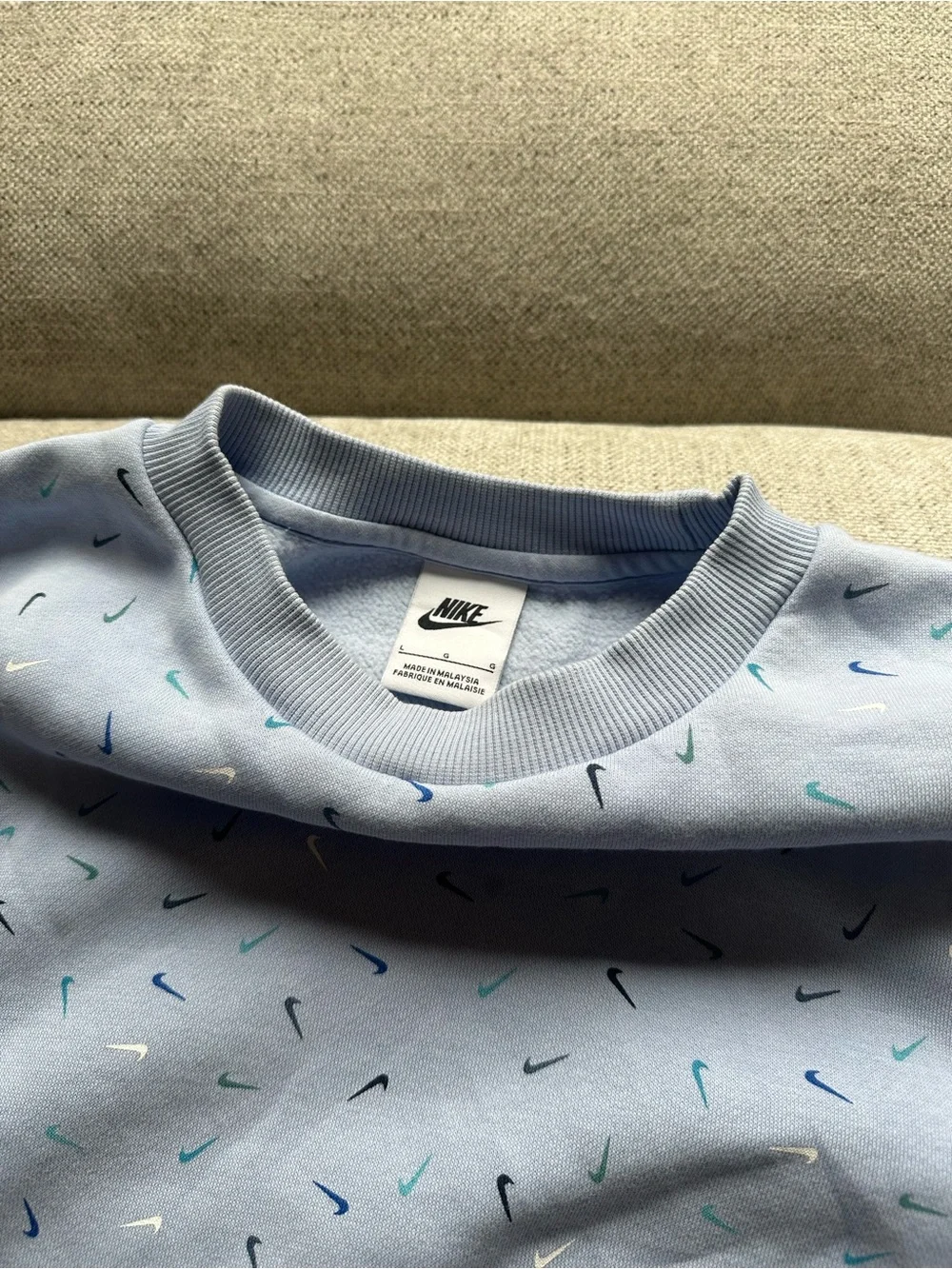 Nike Crewneck Sweatshirt Youth L